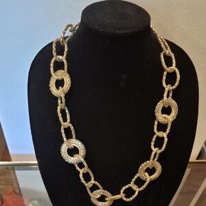 Elegant Gold Chain Necklace